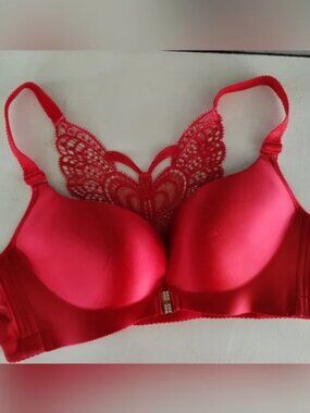 Exquisite Red Lace Butterfly Back Bra - Front Clasp (Size 44/100 Fits like 2XL)